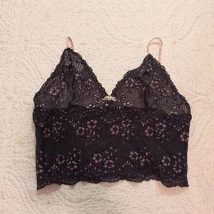 Sexy Victoria’s Secret black & baby pink bralette